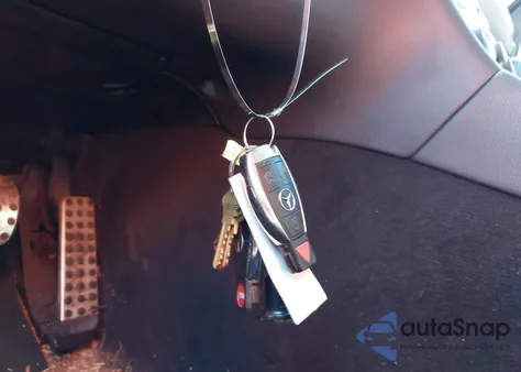 2007 Mercedes-Benz C 230 Sport из США, поврежденный, VIN WDBRF52H07A933874